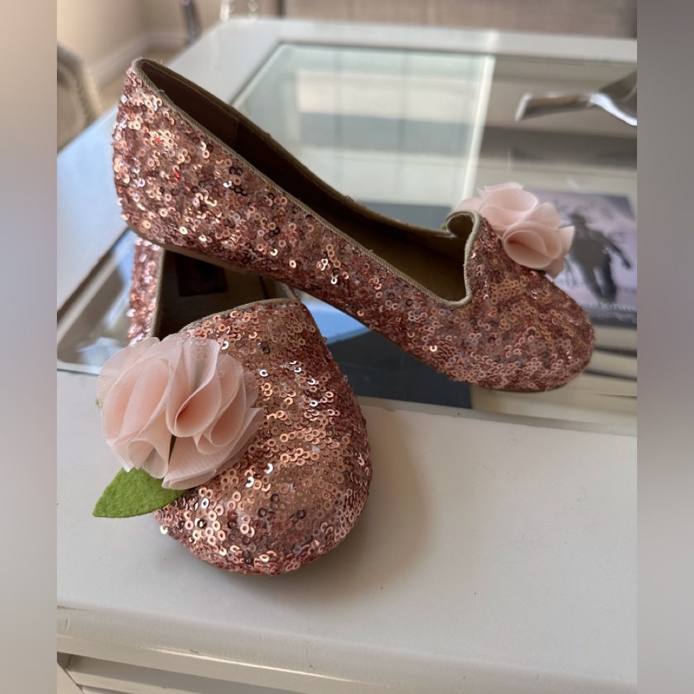 JoyFolie Sequined Shoes sz 2